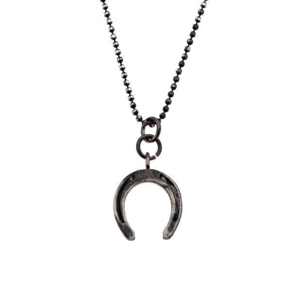 7290111691935 600x600 - gitta bijoux dark silver horseshoe necklace